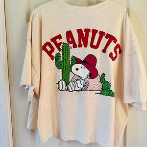 NWT Aeropostale Peanuts Graphic crop tee.
